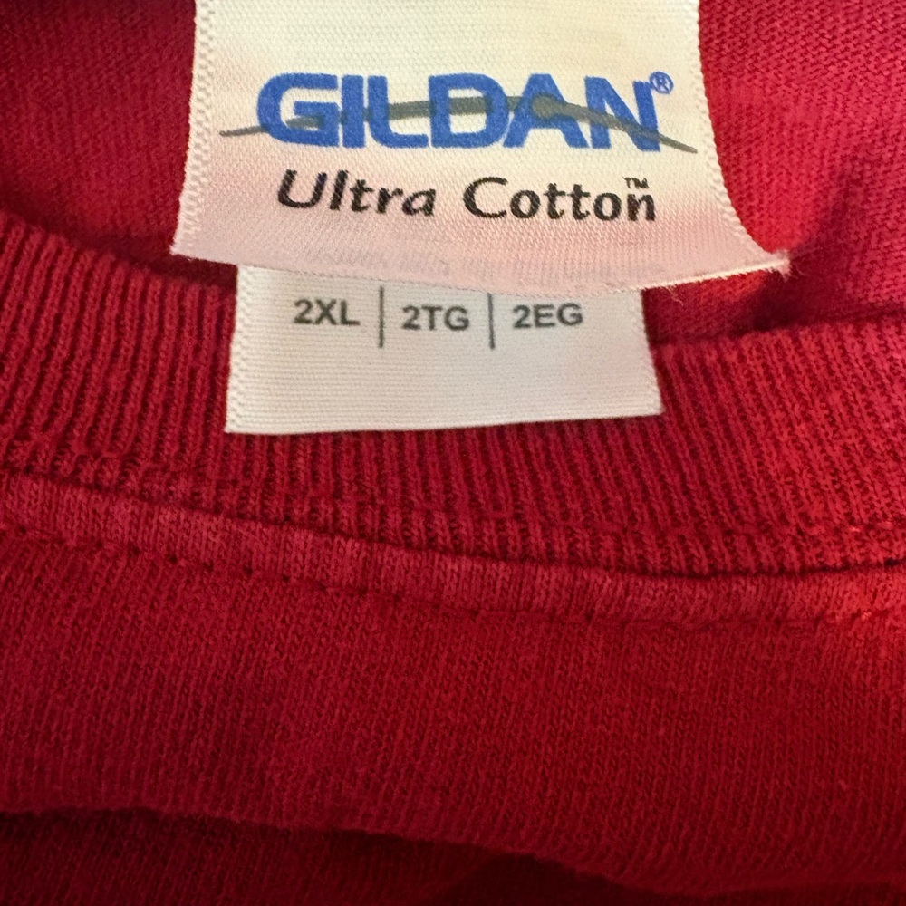 Gildan Crimson Red Saint Joseph’s Hawks Graphic Men's Crewneck Sweater - Picture 3 of 3